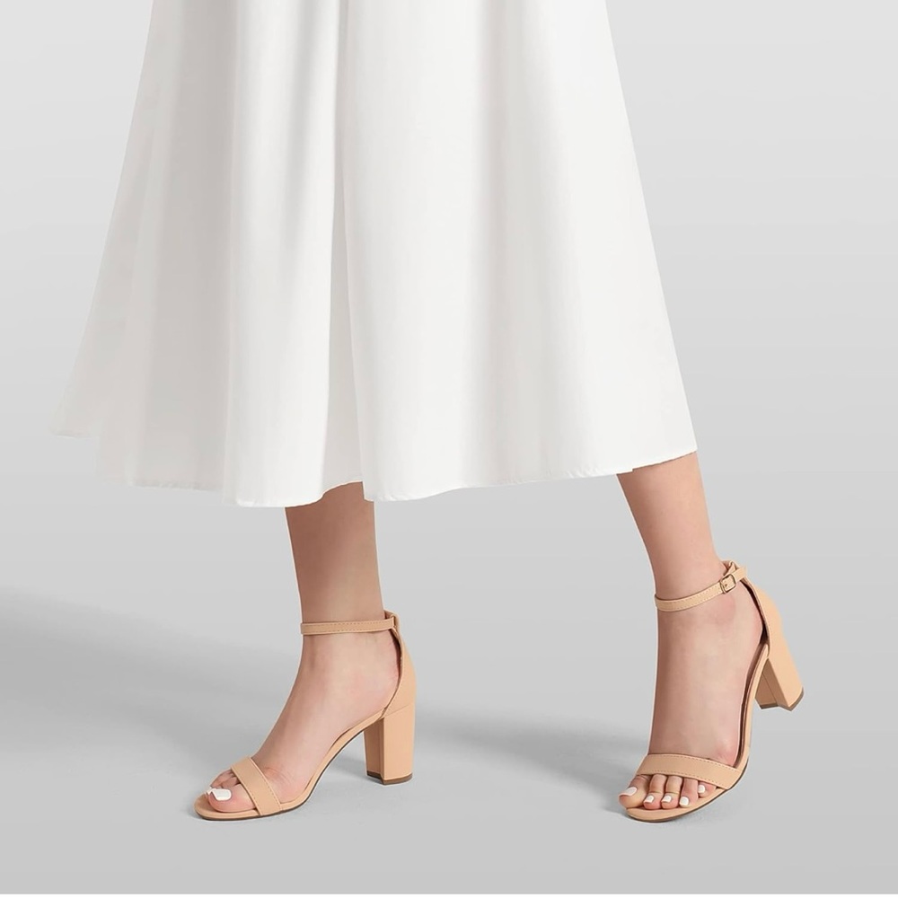 DREAM PAIRS Women's Chunky Heel Sandals in Nude / Nubuck / Tan / Beige  8 Wide